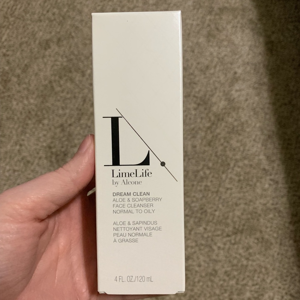 Limelife-Dream Clean face cleanser for oily and acne prone skin